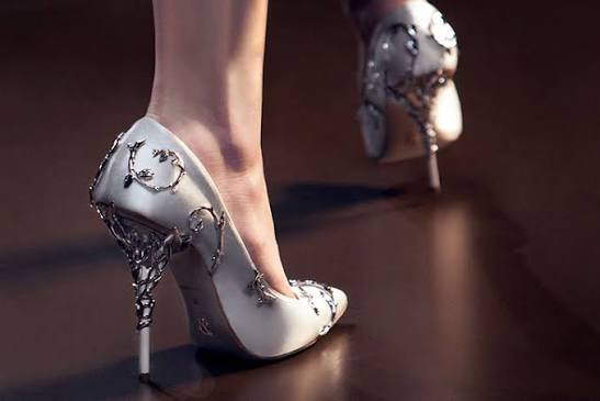 Ralph & Russo Blanc Pump in Ivory Satin