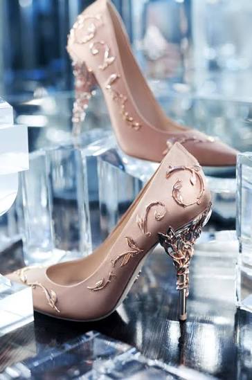 Ralph & Russo Opale Pump in Champagne Glitter